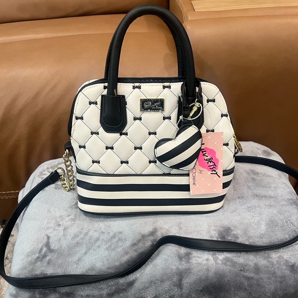 Betsey Johnson Crossbody Luv Betsey